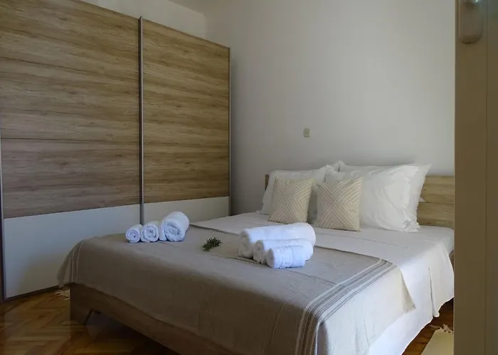 Apartman Lemi Mit Meerblick By Interhome